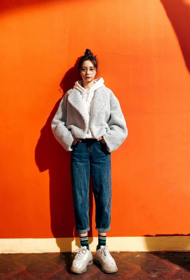 香港通识教育毒教材存漏洞 恐成纵暴政治宣传品【火狐电竞官方网站】(图1) 火狐电竞官方网站