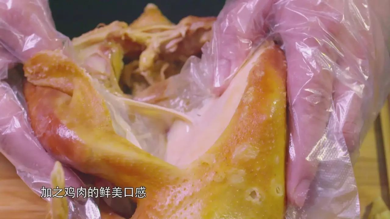 真的受够了!香港市民躲去深圳透口气_火狐电竞官方网站(图3) 火狐电竞