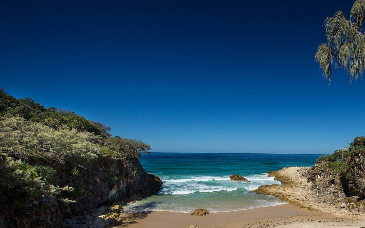 中国渔民捞到外国间谍潜水器美媒:基本是美海军的_火狐电竞官方网站(图4) 火狐电竞官方网站