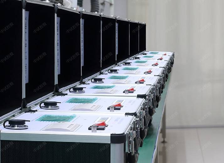 火狐电竞官网:
超低频高压发生器的维护要求(图3) 火狐电竞官网:
超低频高压发生器的维护要求(图3)